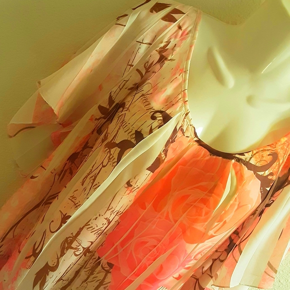 Cato Top Pink Floral Airbrush Peplum Hem Size 26/28W NWOT - Picture 4 of 15